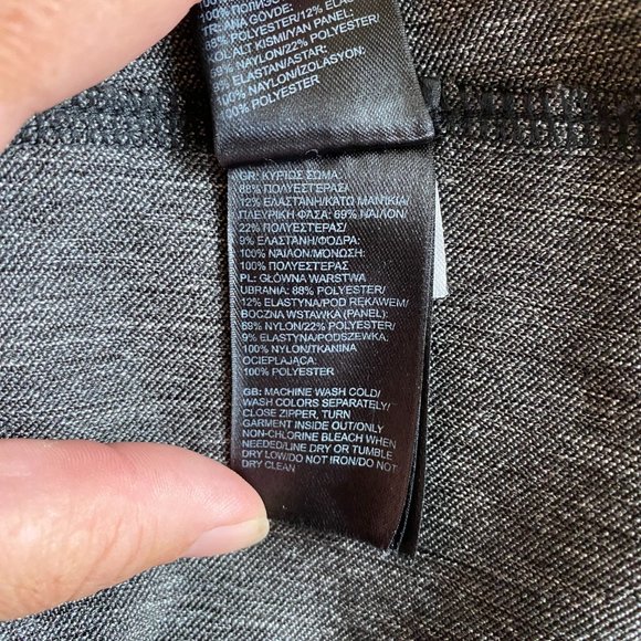 The North Face Pseudio Quilted Jacket Black Gray Gorpcore Activewear Hiking -M - Picture 15 of 16